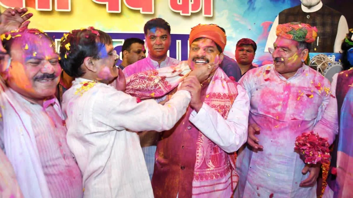CM से सिंगर बने मोहन यादव, सुरों से किया मदहोश
