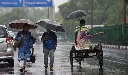 छत्तीसगढ़ में अचानक गायब हुई गर्मी…  कहीं झमाझम बारिश, कहीं गिरे ओले