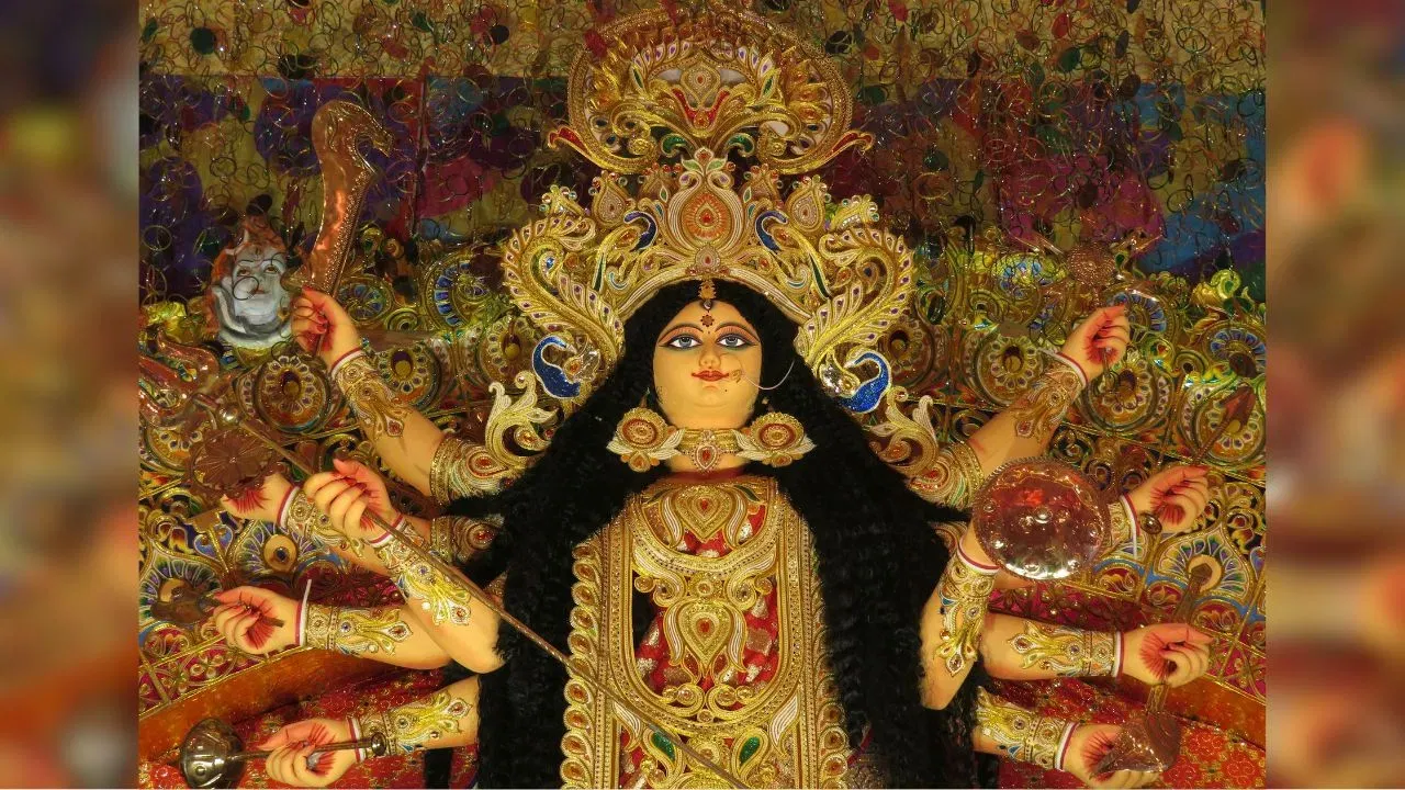 शुभ चैत्र नवरात्रि…मां दुर्गा के 9 दिनों को बनाएं खास, इन 50 कोट्स के जरिए करें विश