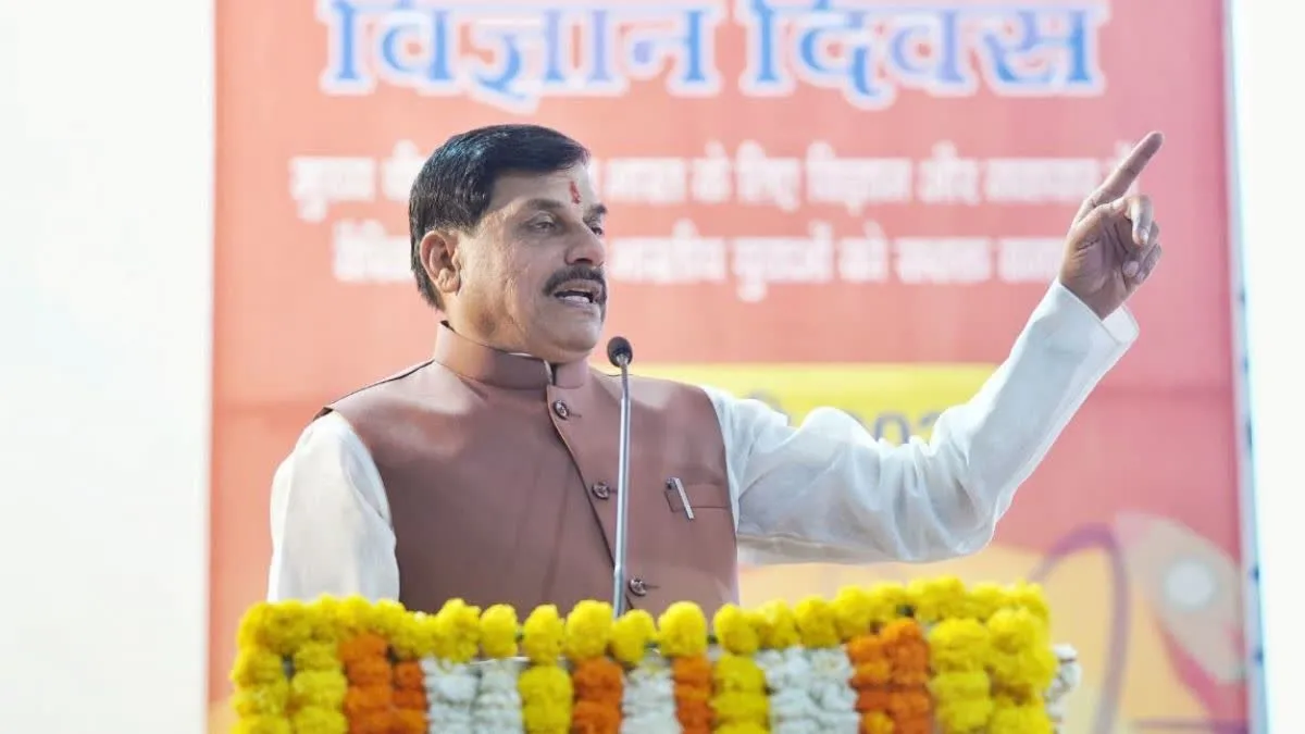 RSS की क्लास के बीच मोहन यादव का बड़ा ऐलान, सवाल उठा शासकों पर भी सिलेक्टिव