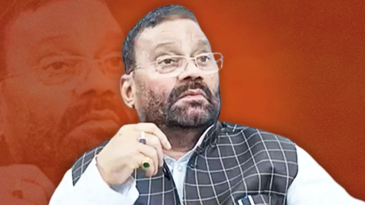 नाथूराम गोडसे से बेहतर थे औरंगजेब…. स्वामी प्रसाद मौर्य ने अबू आजमी का किया समर्थन