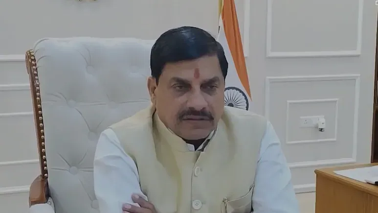 मऊगंज हिंसा मामले में CM मोहन का एक्शन... दिए जांच के आदेश, बोले- बख्शे नहीं जाएंगे आरोपी 