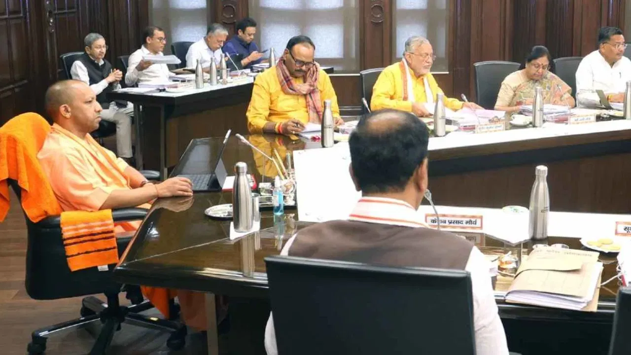 बलिया में मेडिकल कॉलेज, आगरा में मेट्रो फेज 2; यूपी कैबिनेट में इन प्रस्तावों को मिली मंजूरी