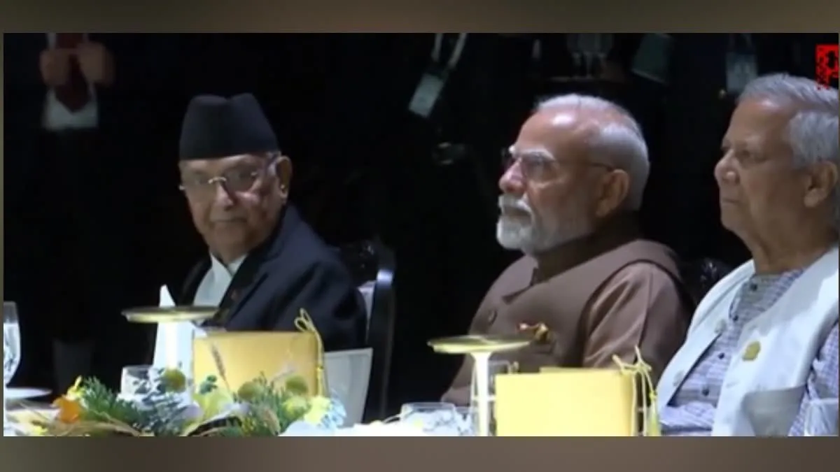 बांग्लादेश में तख्तापलट के बाद मोहम्मद यूनुस ने पहली बार की पीएम मोदी से मुलाकात