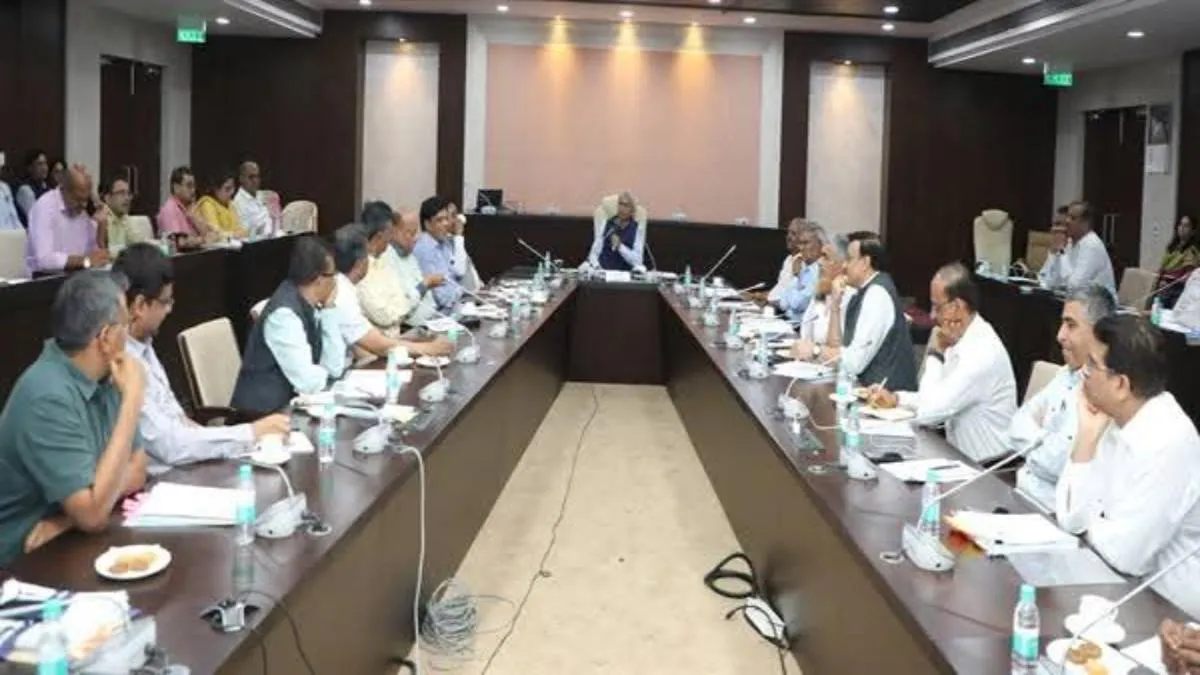 chief-secretary-anurag-jain-review-meeting