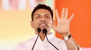पीसीसी चीफ के खिलाफ वारंट जारी, ये है पूरा मामला