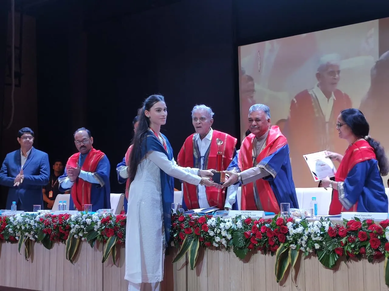 17df5b38-7ca1-4aa4-a93c-c514547b9591