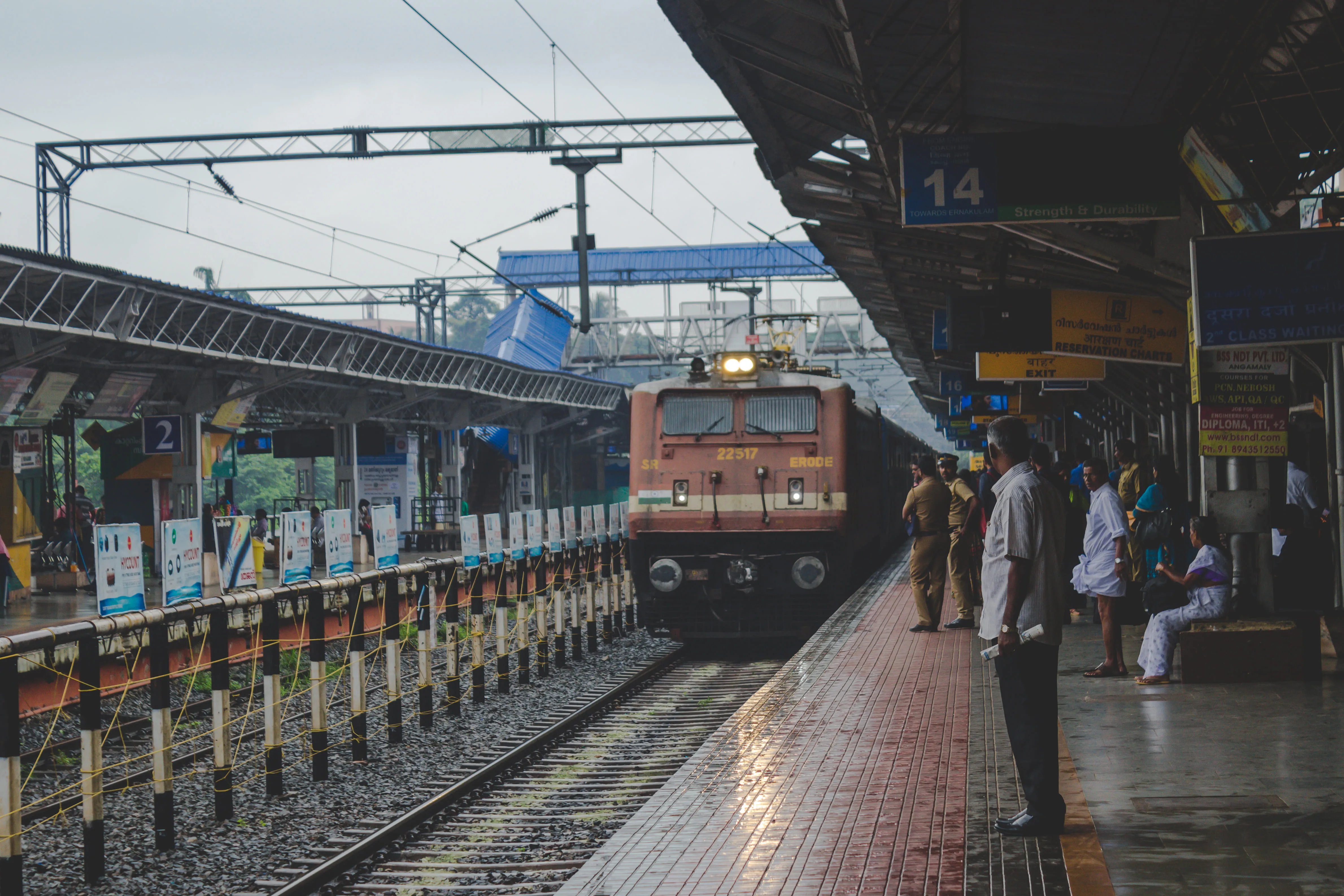 रेलवे का नया नियम : बिना टिकट यात्रा कर सकेंगे 5 साल तक के बच्चे, लेकिन सीट चाहिए तो देना होगा पूरा किराया