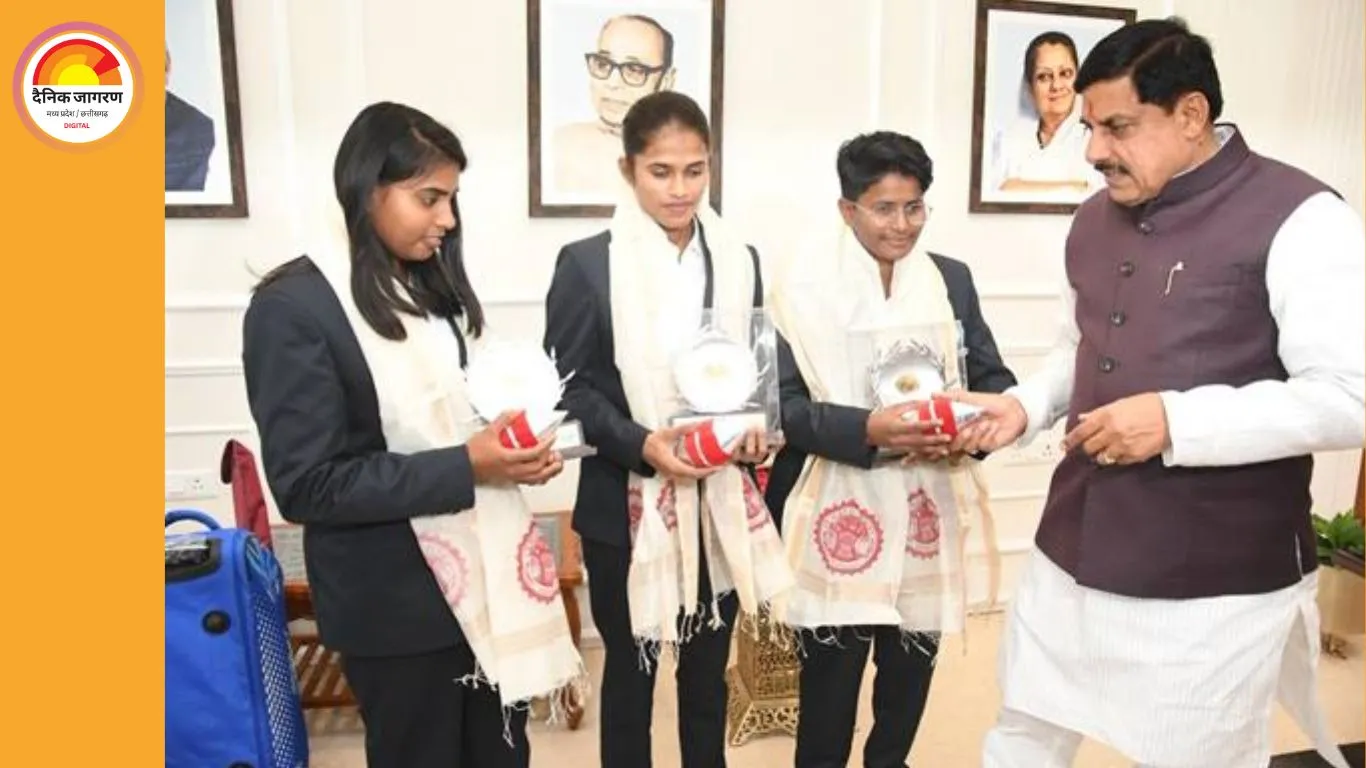 टी-20 वर्ल्ड कप जीतने वाली मध्यप्रदेश की तीन महिला क्रिकेटरों को मिलेगा 25-25 लाख का इनाम