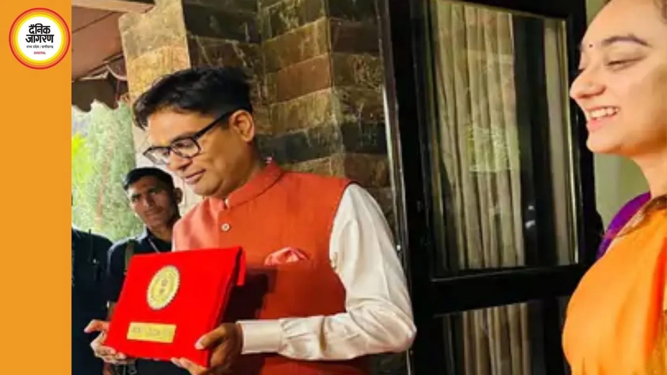 बजट से पहले वित्त मंत्री ओपी चौधरी ने की पूजा, 12:30 बजे पेश होगा छत्तीसगढ़ बजट