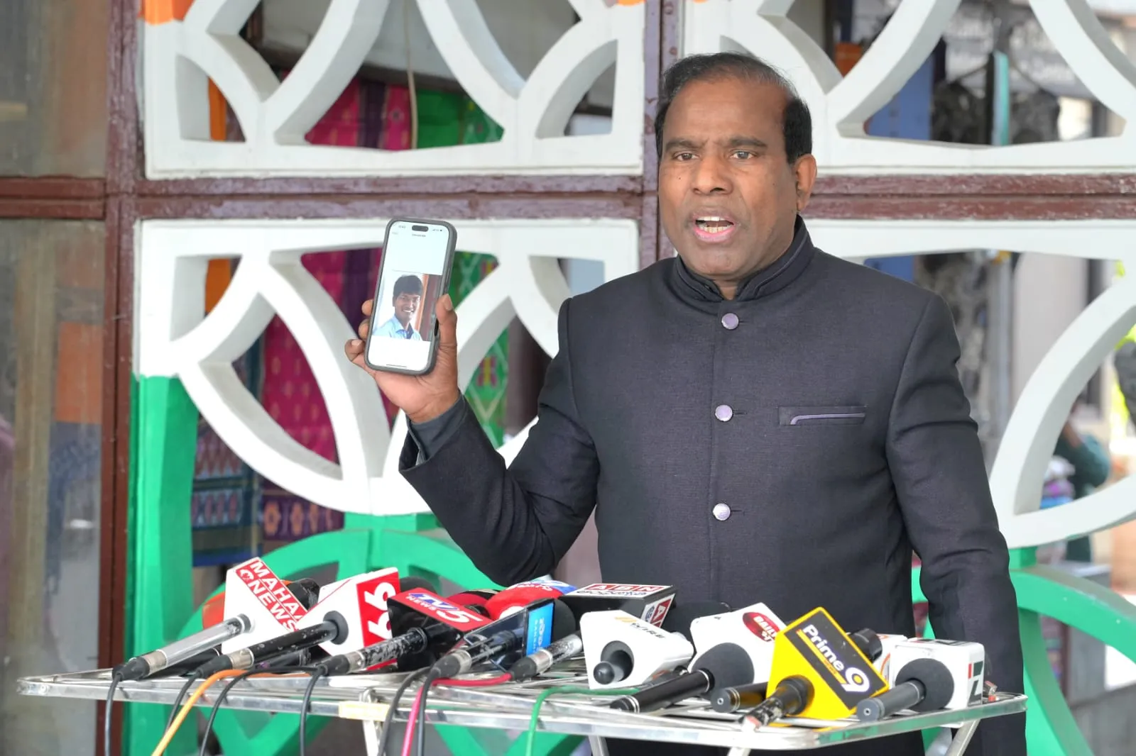 अमेरिका–इज़राइल–ईरान युद्ध के बीच डॉ. के. ए. पॉल ने मिडिल ईस्ट में रह रहे 1 करोड़ भारतीयों की सुरक्षा पर  प्रधानमंत्री नरेंद्र मोदी से सर्वदलीय बैठक बुलाने की अपील की 