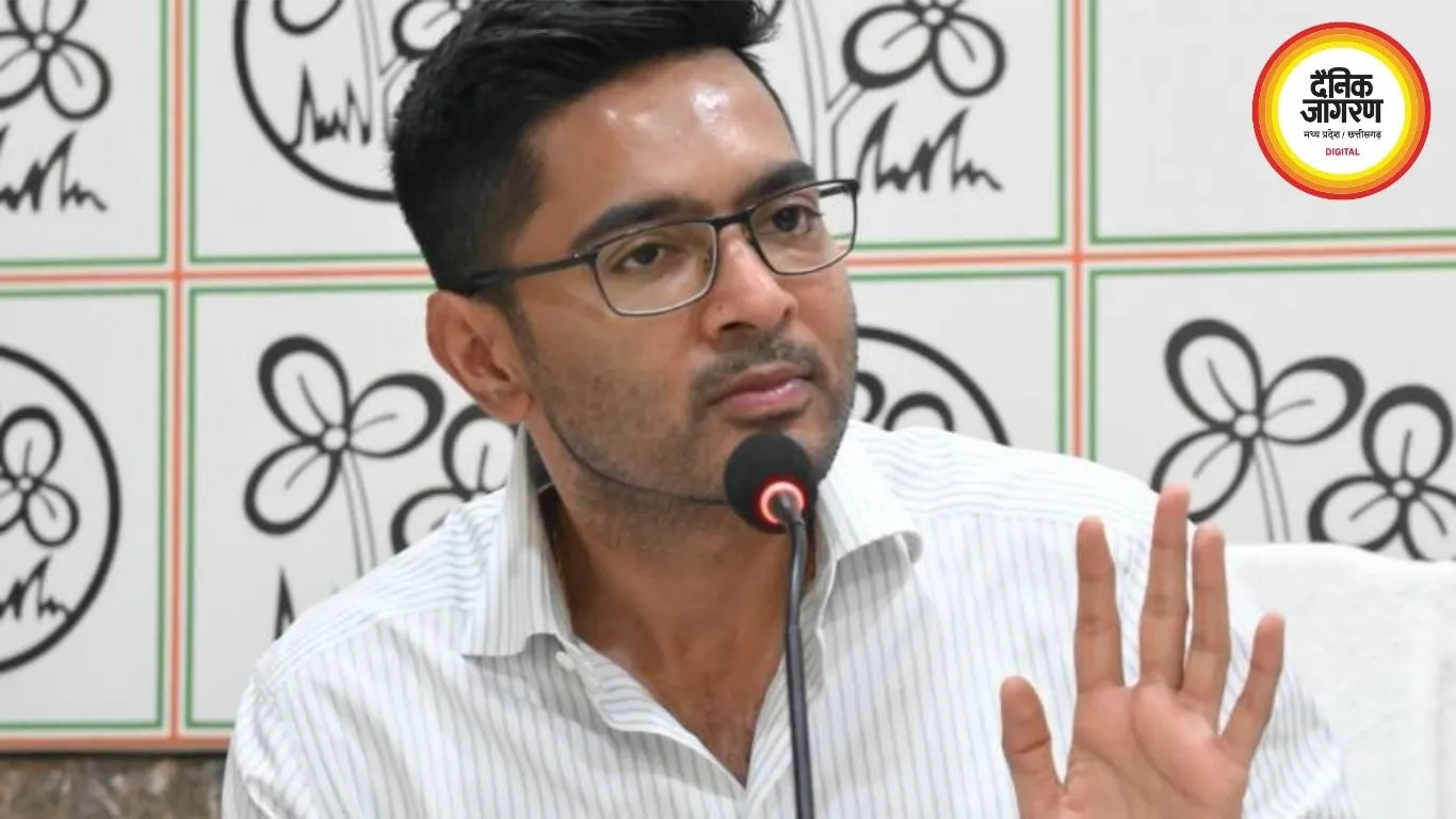 अभिषेक बनर्जी से जुड़े अमतला ऑफिस पर चला बुलडोजर, अवैध निर्माण के आरोप में प्रशासन की बड़ी कार्रवाई