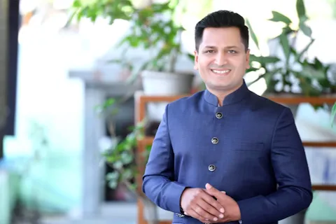 Dr. Ankur Pare and Dr. Ambar Pare : गांव से राष्ट्रीय एवं अंतर्राष्ट्रीय पहचान तक: दो भाइयों की उच्च शिक्षा और सफलता की यात्रा