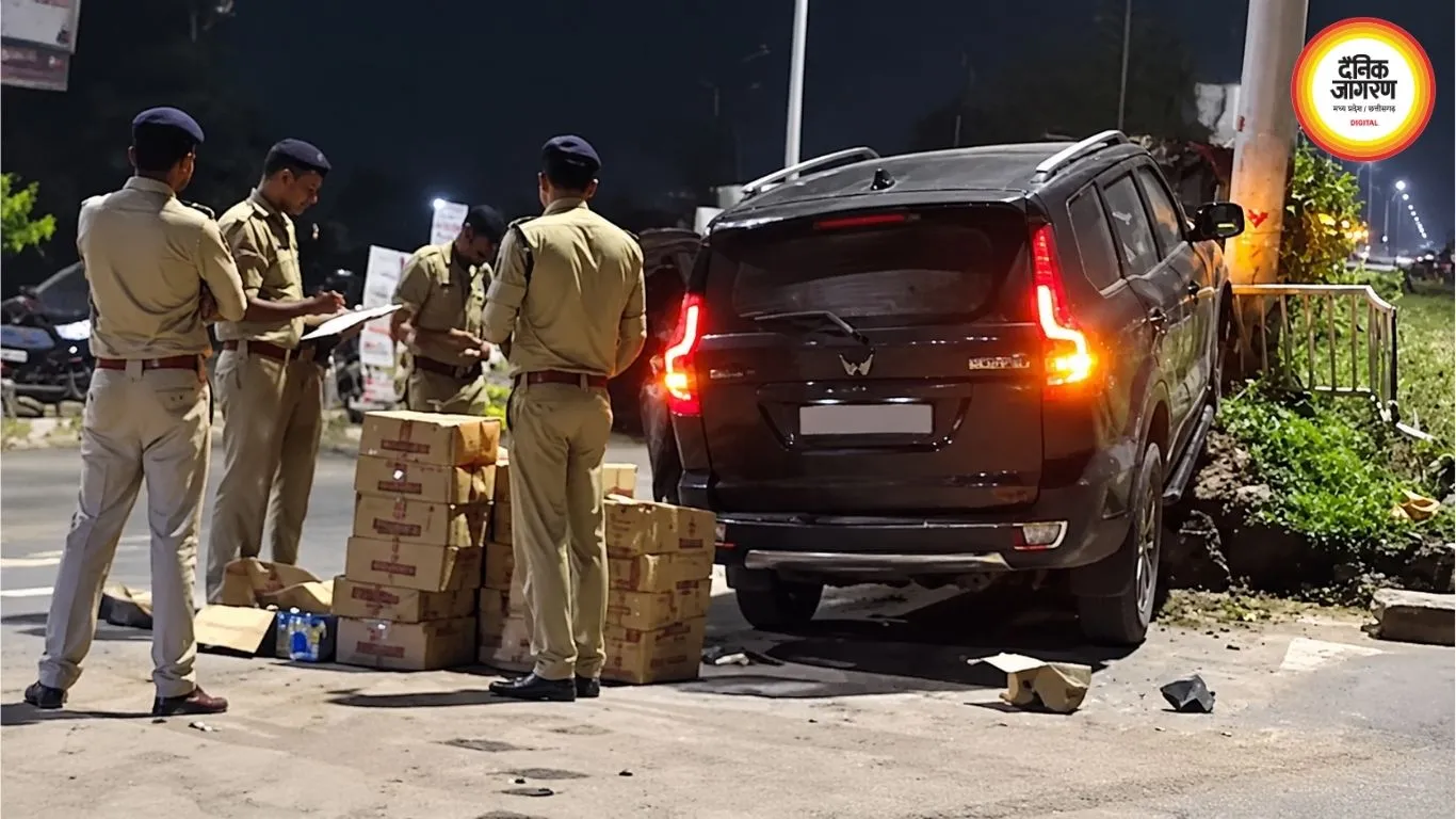 भोपाल में अवैध शराब से भरी स्कॉर्पियो जब्त, पीछा करने पर डिवाइडर से टकराया वाहन