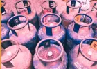 कई राज्यों में कॉमर्शियल गैस सिलेंडर की सप्लाई प्रभावित