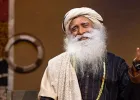 सद्गुरु जग्गी वासुदेव की शिक्षाएं चर्चा में, योग और Inner Engineering पर जोर