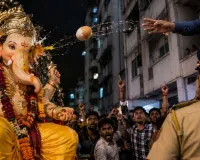 मुंबई में गणेश प्रतिमा जुलूस पर अंडे फेंकने का आरोप, केस दर्ज: पुलिस ने अज्ञात के खिलाफ FIR की; इलाके में बढ़ाई गई सुरक्षा