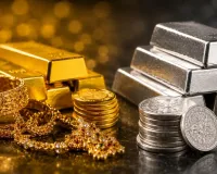 सोना ₹190 महंगा होकर ₹1.62 लाख पर पहुंचा, चांदी ₹1,945 सस्ती; जानें 18K से 24K तक के भाव