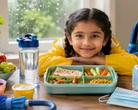 मानसून में बच्चों की सेहत का रखें खास ख्याल: पौष्टिक टिफिन, सुरक्षित खाना और वायरल संक्रमण से बचाव पर दें ध्यान