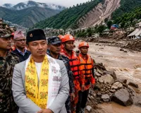 गृह मंत्री सुदन गुरुङ ने बाढ़ प्रभावित नुवाकोट का किया दौरा, रेस्क्यू टीमों को दिए जरूरी निर्देश