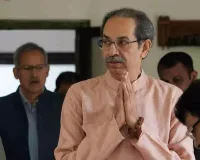 शिवसेना सांसदों के विलय पर सुप्रीम कोर्ट में सुनवाई टली, अब 2 हफ्ते बाद होगी सुनवाई