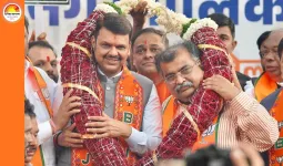 मुख्यमंत्री देवेंद्र फडणवीस और भाजपा प्रदेशाध्यक्ष रविंद्र चव्हाण महानगरपालिका चुनावों में भाजपा की ऐतिहासिक जीत के धुरंधर शिल्पकार