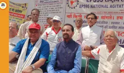 जंतर-मंतर पर EPS-95 पेंशनरों का आंदोलन दूसरे दिन तेज: सांसदों ने बढ़ाया हौसला, पेंशन बढ़ोतरी और सरकार से जवाबदेही की मांग