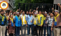 नकटी विवाद पर AAP का बड़ा प्रदर्शन, विधायक अनुज शर्मा के आवास का किया घेराव