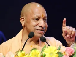 डबल इंजन सरकार का रिपोर्ट कार्ड, सुरक्षा से निवेश तक गिनाईं उपलब्धियां