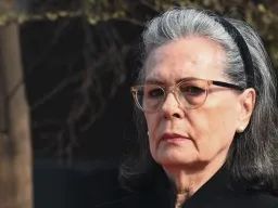 सोनिया गांधी की दिल्ली में अस्पताल में भर्ती, श्वसन समस्या के बाद स्थिति स्थिर