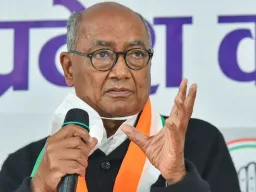 दिग्विजय सिंह ने सोशल मीडिया से बनाई दूरी, X अकाउंट ऑफिस को सौंपा; उज्जैन से अयोध्या तक करेंगे पदयात्रा