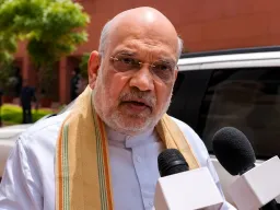 संसद में गतिरोध पर शाह का विपक्ष को जवाब, राहुल ने उठाए छात्रों पर कार्रवाई के सवाल