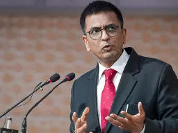 रूस ने पूर्व CJI डीवाई चंद्रचूड़ को बनाया आर्बिट्रेटर, यूक्रेनी बैंक का मामला