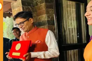 बजट से पहले वित्त मंत्री ओपी चौधरी ने की पूजा, 12:30 बजे पेश होगा छत्तीसगढ़ बजट