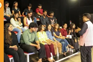 डीएमई मीडिया स्कूल में मनोज शर्मा ने ली पीआर मास्टरक्लास