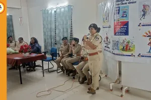“थाना गोविंदपुरा में महिला जागरूकता सम्मेलन: कानूनी शिक्षा और आत्मरक्षा पर जोर”