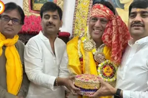 गोविंदा ने वृंदावन में बांके बिहारी के दर्शन किए, बोले- यहां आकर मन को मिली गहरी शांति