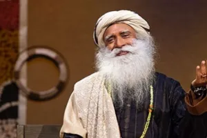 सद्गुरु जग्गी वासुदेव की शिक्षाएं चर्चा में, योग और Inner Engineering पर जोर