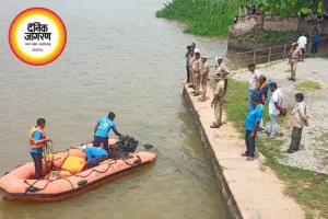 मां के सामने छोटे तालाब में डूबा 15 वर्षीय किशोर, इलाज के दौरान मौत