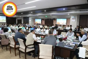 तीन माह से पेंशन नहीं मिलने पर भड़के मुख्य सचिव, अधिकारियों को लगाई फटकार