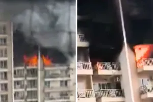 नोएडा की IVY काउंटी सोसाइटी में भीषण आग, 12वीं मंजिल से उठीं लपटें, 2 फ्लैट जलकर खाक