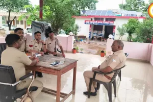 सीमा बैठक में अपराधियों की धरपकड़ पर बनी रणनीति, संदिग्ध गतिविधियों पर नजर