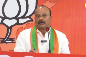 जंतर-मंतर विवाद पर राहुल गांधी को BJP की नसीहत, शैक बाजी बोले- वरिष्ठ कांग्रेसी उन्हें गलत दिशा में ले जा रहे