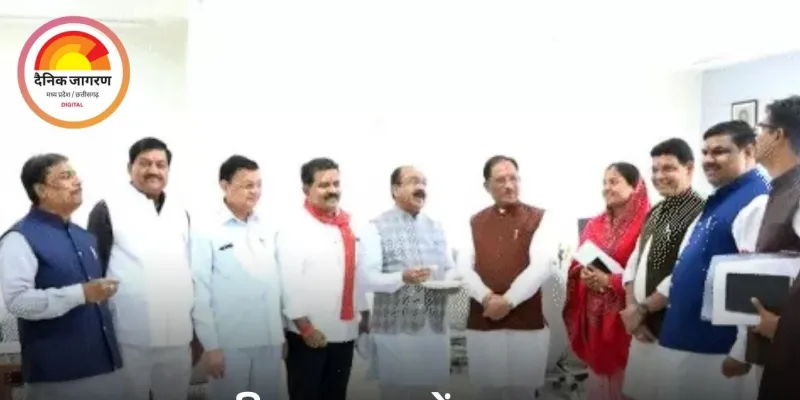 बिहार चुनाव में NDA की बढ़त पर छत्तीसगढ़ गरमाया: बघेल का ECI पर तंज, CM साय ने मंत्रियों को खिलाई मिठाई