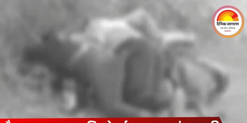 इछावर में ट्रैक्टर-ट्रॉली ने बाइक को मारी टक्कर, शिक्षक और साथी की मौके पर मौत