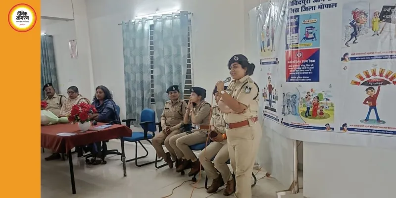 “थाना गोविंदपुरा में महिला जागरूकता सम्मेलन: कानूनी शिक्षा और आत्मरक्षा पर जोर”