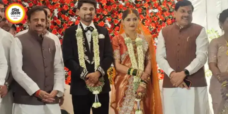 रीवा में निजी समारोह में पहुंचे सीएम मोहन यादव, नवदंपति को आशीर्वाद
