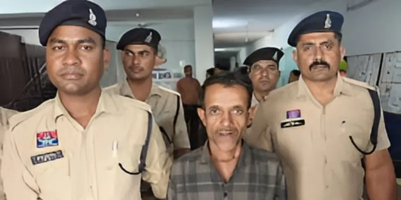 बलौदाबाजार में 8 हत्याओं का सनसनीखेज खुलासा, ‘जहर शराब’ से मारने वाला साइको किलर गिरफ्तार