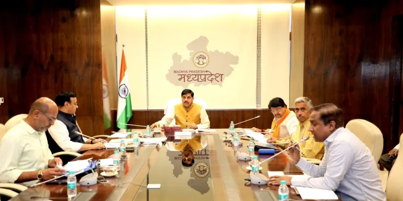 मेट्रो यात्रियों की संख्या बढ़ाने पर जोर, पर्यटन विभाग से सहयोग लेने के निर्देश